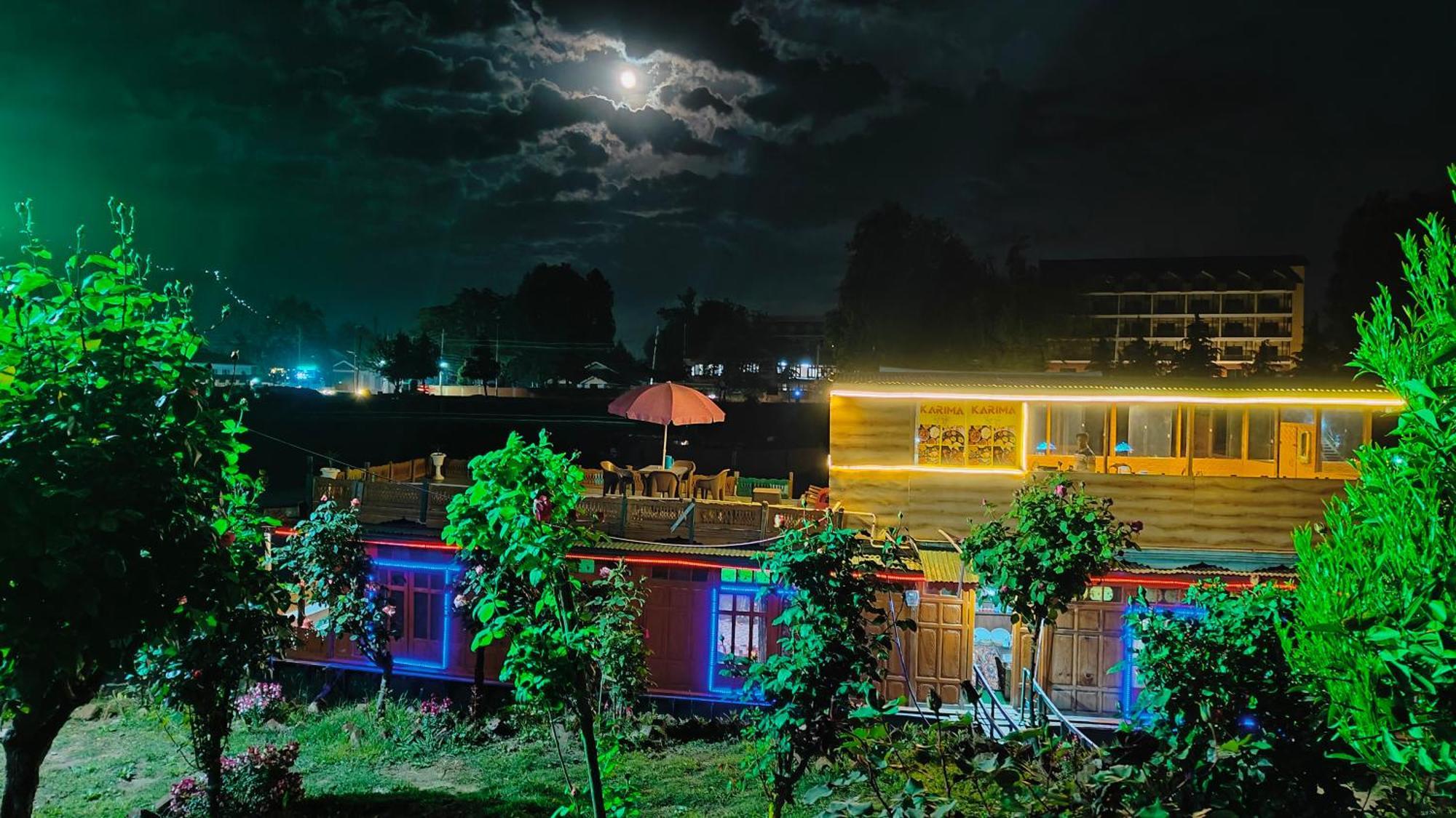 Houseboat Karima Palace Srīnagar Zewnętrze zdjęcie